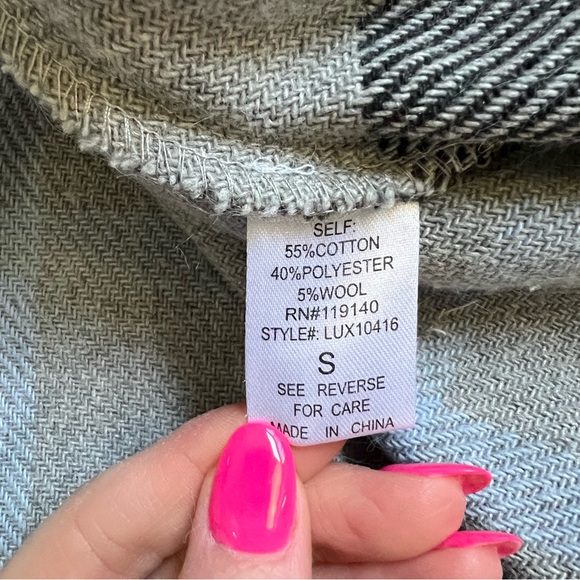 FAVLUX GRAY / BLACK / LIGHT BLUE PLAID WINDOW PANE DRAPE COAT SIZE SMALL - Picture 7 of 8